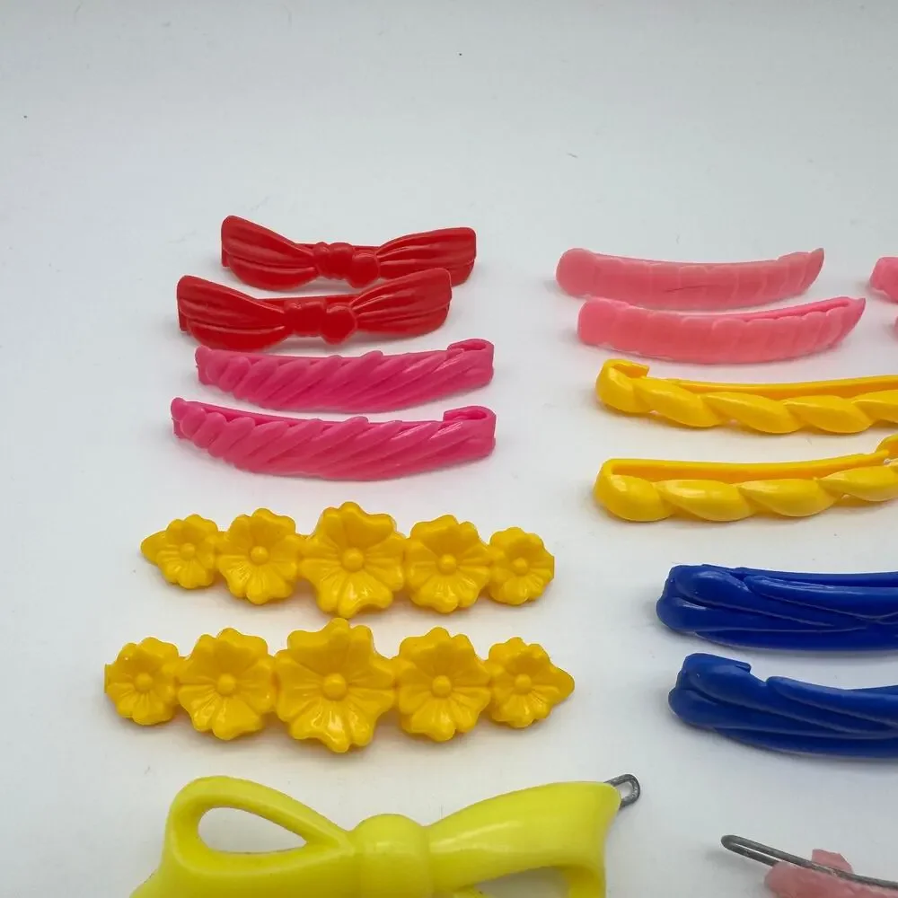 Vintage Hair Barrettes Lot Plastic Bows Flowers Clips Hair Dresser Some Modern